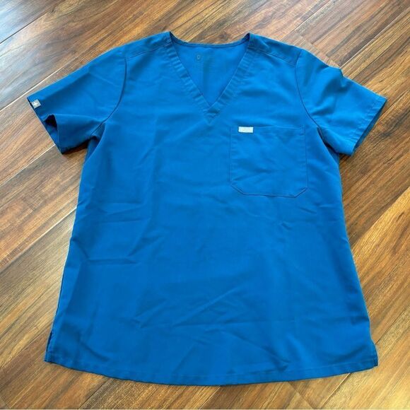Figs Tops - FIGS blue short sleeve scrub top